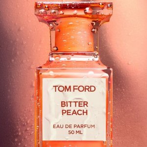 Tom Ford 全新香氛苦桃上市 中性果木香