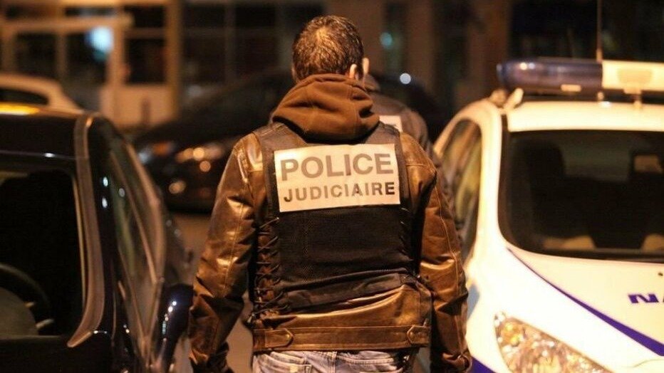 25岁中国公民在巴黎被杀事件后续：嫌犯已被捕获，受害者为代购，奢侈品已被偷走！
