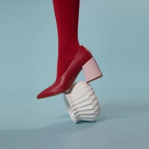 西班牙设计师品牌 Nina Hauzer 网红复古美鞋热卖推荐