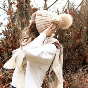 FURTALK 女士毛球坑条针织帽 秋冬氛围感配饰 又美又暖