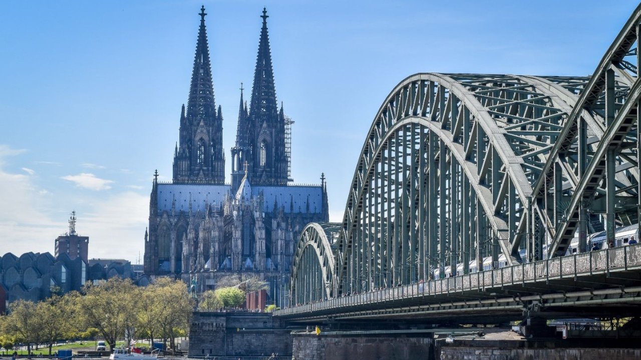 科隆大教堂Kölner Dom攻略 - 介绍、内部、登顶、营业时间、参观建议