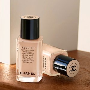 Chanel 香奈儿 米色时尚粉底液 超自然裸妆 国内售价600RMB！