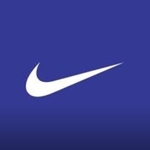 Nike耐克官网 强势上新 收奶油色美衣 、新款AirMax、淡粉Quest