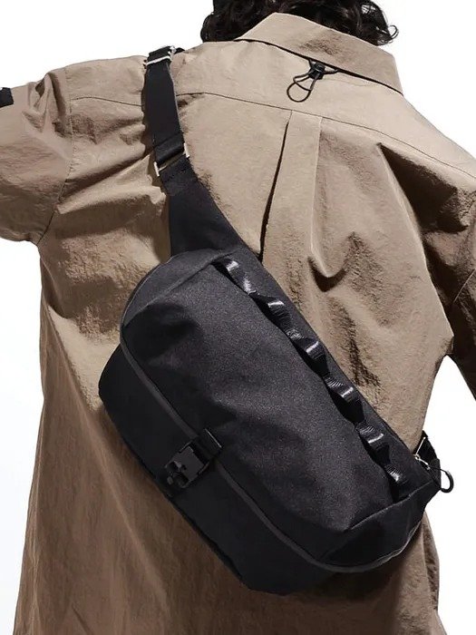 Cordura 斜挎包