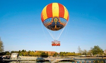 飞越迪士尼的热气球