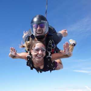 买即送 价值$50礼卡Skydive 全澳15000英尺跳伞 限时促销