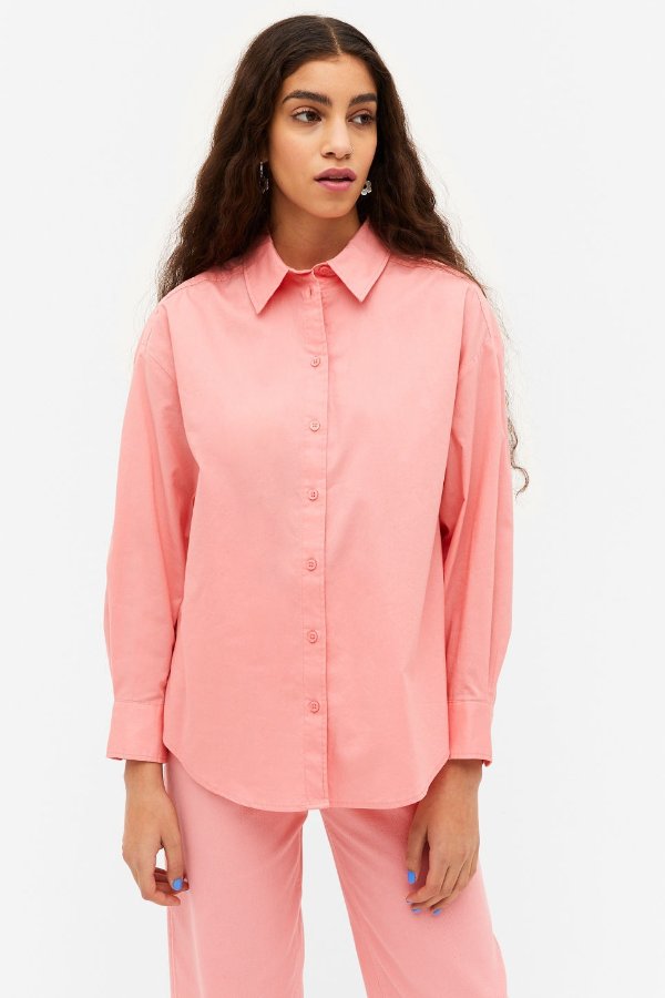 粉色衬衫