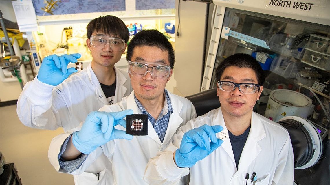华人之光！多伦多大学三名华裔学生发明“超级”太阳能电池！