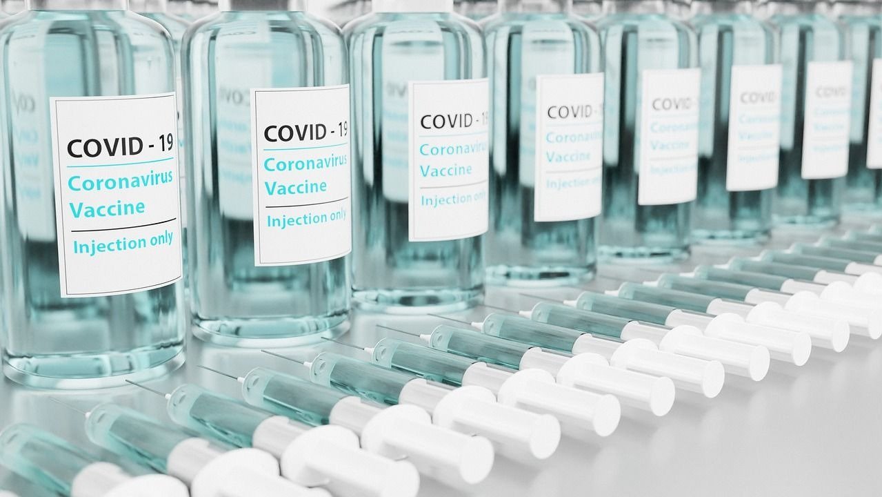 2023新版强化疫苗信息盘点 - 秋季COVID病例激增，免疫力保护并不是永久的！