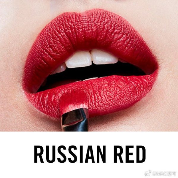 哑光子弹头唇膏#RUSSIAN RED质感复古红