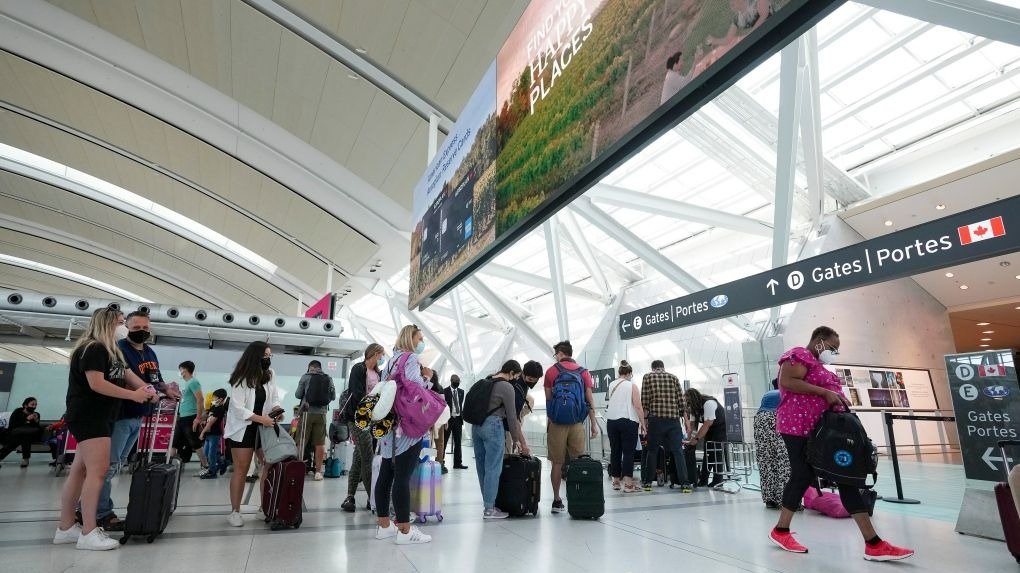 多伦多、温哥华等6个城市机场将实行快速通关计划，这些旅客被选中放宽安检要求！