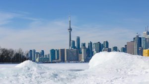 2024加拿大8款除雪机推荐 - 自重轻，操作简单，大面积和车道除雪，如何选择看这里！