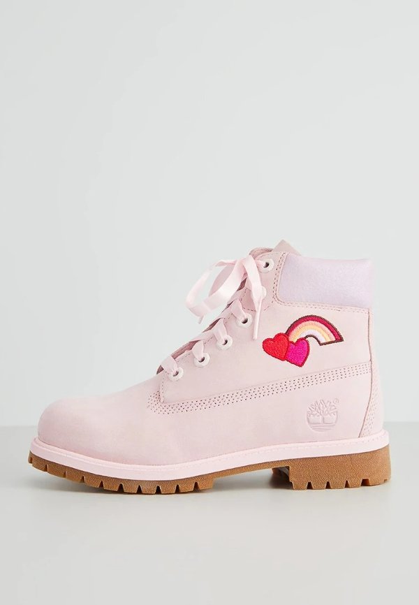 粉色爱心彩虹靴子