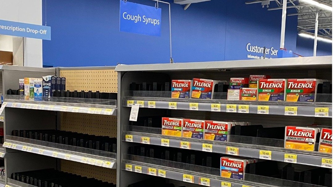 第七波COVID-19疫情来了！多伦多Walmart和Shoppers等药房货架空荡荡，咳嗽药大面积脱销！