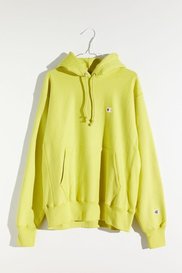 urban outfitters champion 兜帽卫衣 $79.00