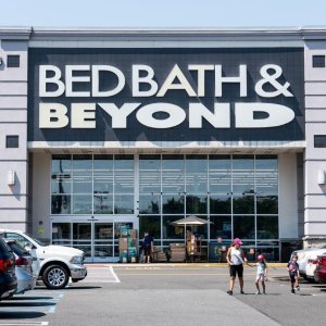 撑不下去了！Bed Bath & Beyond预计关店150家, 裁员20%