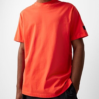 橙色贴布T恤