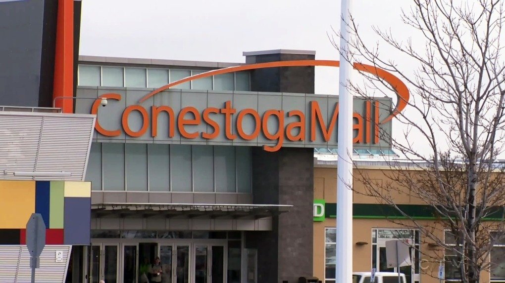 滑铁卢大学学生注意了！Conestoga购物中心的商店被三名男子持枪抢劫，嫌犯仍在逃！