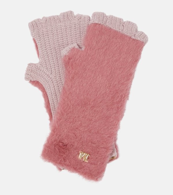 粉色手套