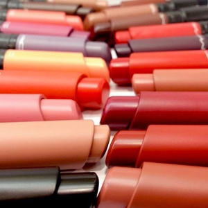 延长一天：MAC Cosmetics 油画棒系列唇膏、唇线笔全部5折