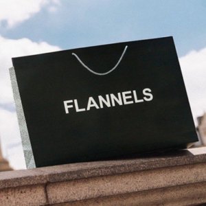Flannels 夏季大促！adidas冲锋衣€7.8 (原€108) 泡芙面包服€26