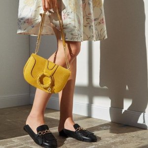 See By Chloé 性价比超高大牌复线 连衣裙$405、腋下包$438