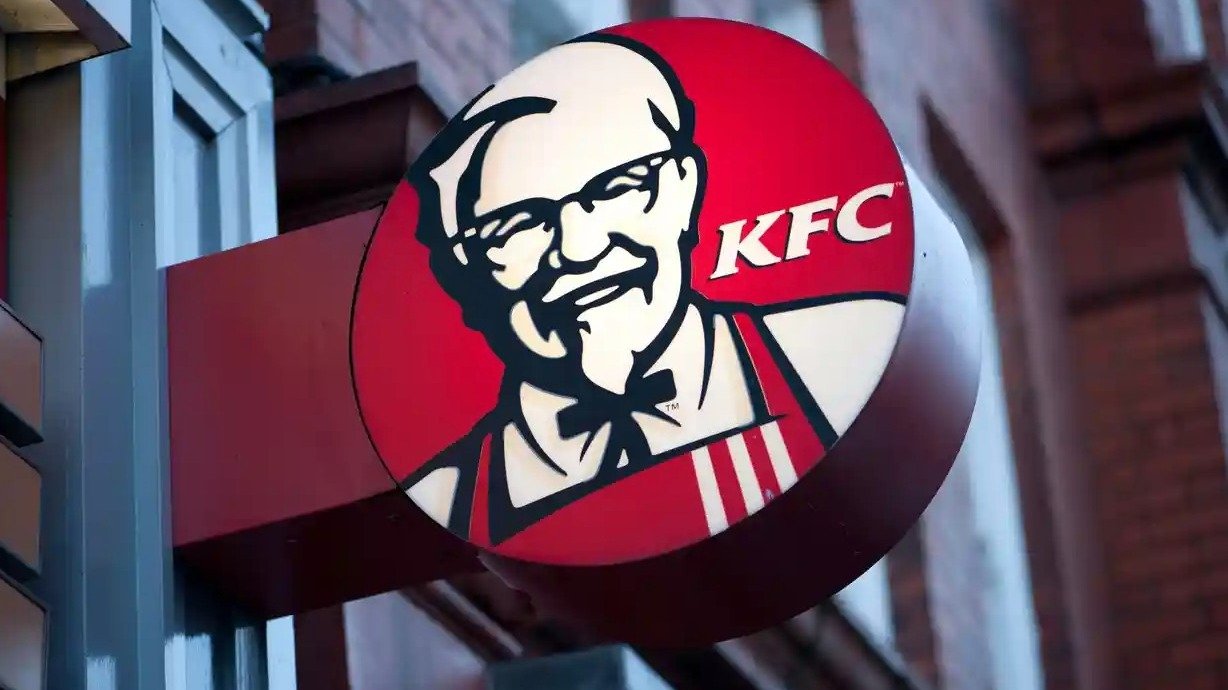 KFC快吃不起了？! 黄金鸡块售价已达$7.45，涨价了25%！麦当劳也在悄悄📈！