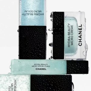 上新：Chanel 山茶唇部精华€45💦夏日限定彩妆发售 单色眼影+3色修容