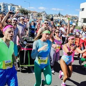 3.5km-42km 春暖花开一起奔跑2022悉尼马拉松 一年一度跑步节 在海港大桥上自由奔跑！
