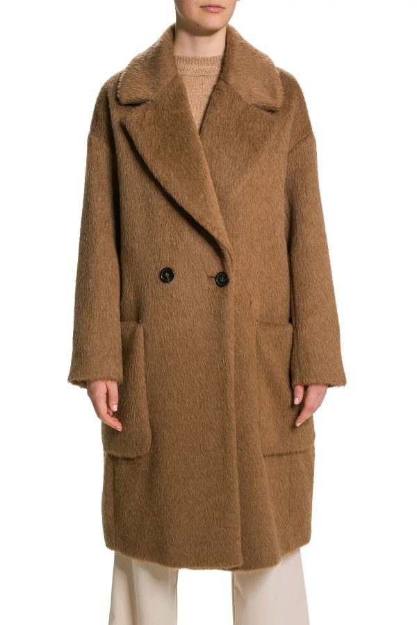 棕色羊毛大衣