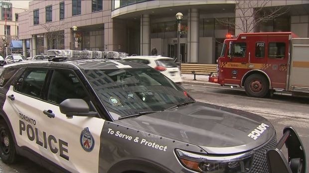 突发！多伦多Metro Hall发现可疑包裹，楼内和附近日托人员被紧急疏散！
