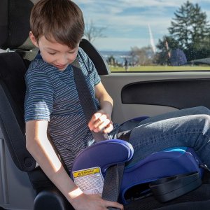 圣诞礼物：儿童汽车安全座椅增高垫热卖 宝贝安全第一位