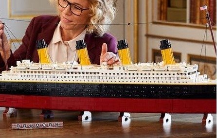 LEGO 泰坦尼克号10294 史上最大尺寸套装记录被刷！LEGO 泰坦尼克号10294 史上最大尺寸套装记录被刷！