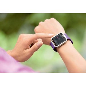 Fitbit 运动手环/手表及配件等热卖