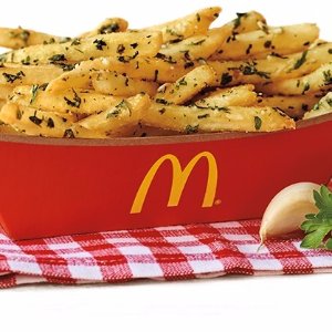 麦当劳 McDonald's 节日限定 蒜蓉芝士薯条