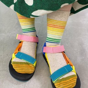 6折起 €15收虎年限定套装Happy Socks Y2K风袜子 辣妹必备 天气转暖脚踝露出来！