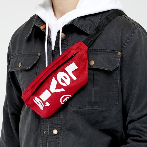 红色logo腰包