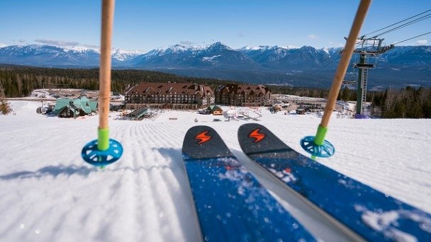 冬天怎么浪 | 请你揣好这份加拿大滑雪指南