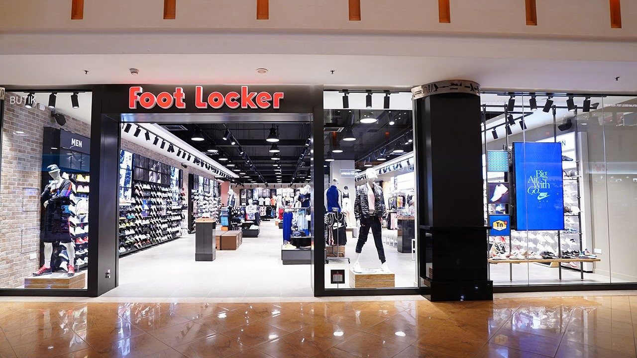 又一家！鞋业巨头Foot Locker计划关闭北美400家门店，将转向 "新概念 "商店！