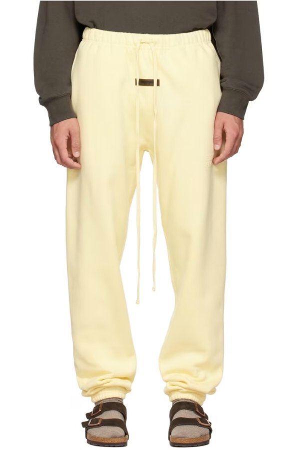奶黄色休闲裤