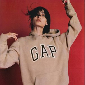 Gap logo控肆意出街 经典卫裤$7必败(指导价$59.95) T恤$14