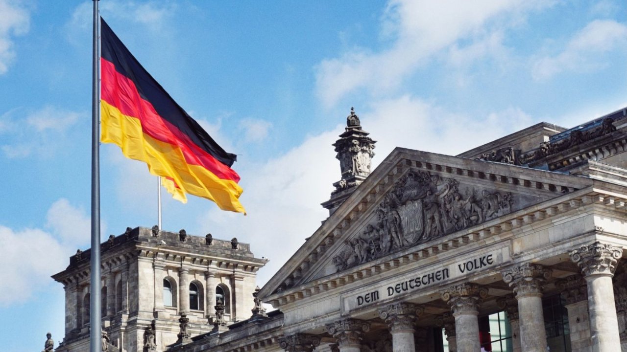 德国2023年4月新政 - 免税额增加，49欧票全面发售，核电站即将关闭