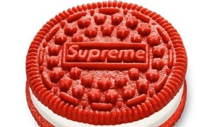 Supreme X OREO 联名饼干即将发售Supreme X OREO 联名饼干即将发售