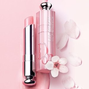 上新：Dior 全新变色润唇膏 24小时长效保湿 樱花季绝配