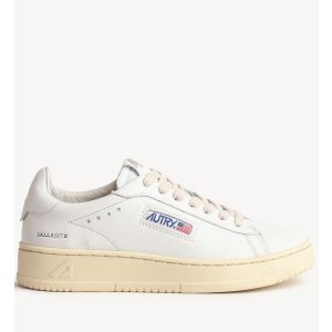 uk7有复古小白鞋