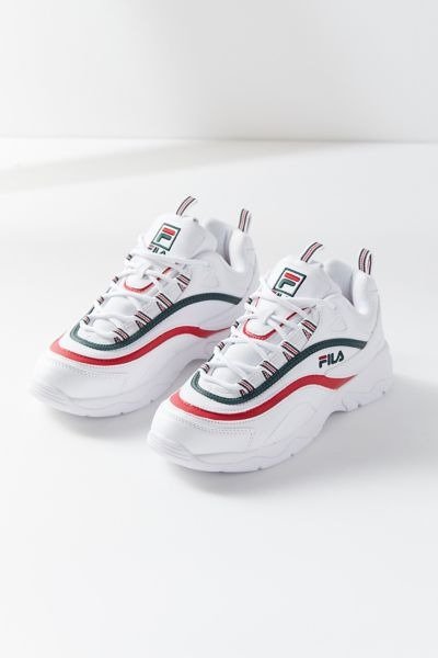 FILA UO Exclusive 老爹鞋