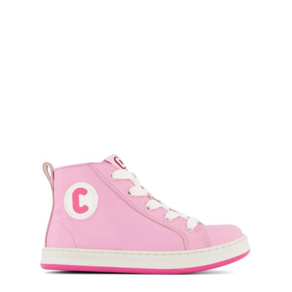 粉色高帮运动鞋