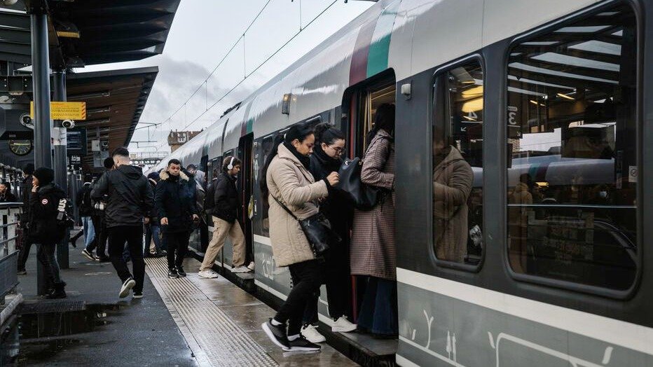 RATP罢工 - 今日RER B将受到严重干扰，仅有二分之一班次