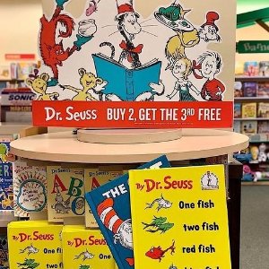 Dr. Seuss 苏斯博士经典童书 孩子超爱小蓝箱$24.49
