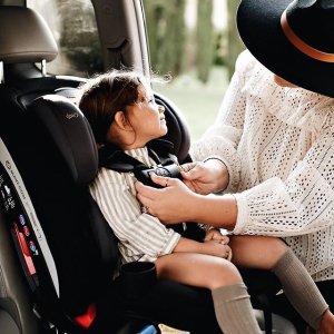 5.6折 €84.99(指导价€149.99)Maxi Cosi 儿童汽车安全座椅 超安心的呵护 陪伴宝宝成长